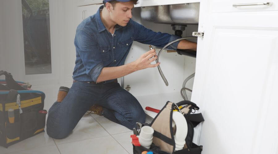 Local expert plumbing services in Lyons, IN